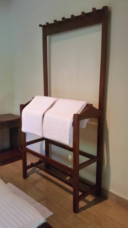 Sanasuma Rest Hotel Anuradhapura Exterior photo