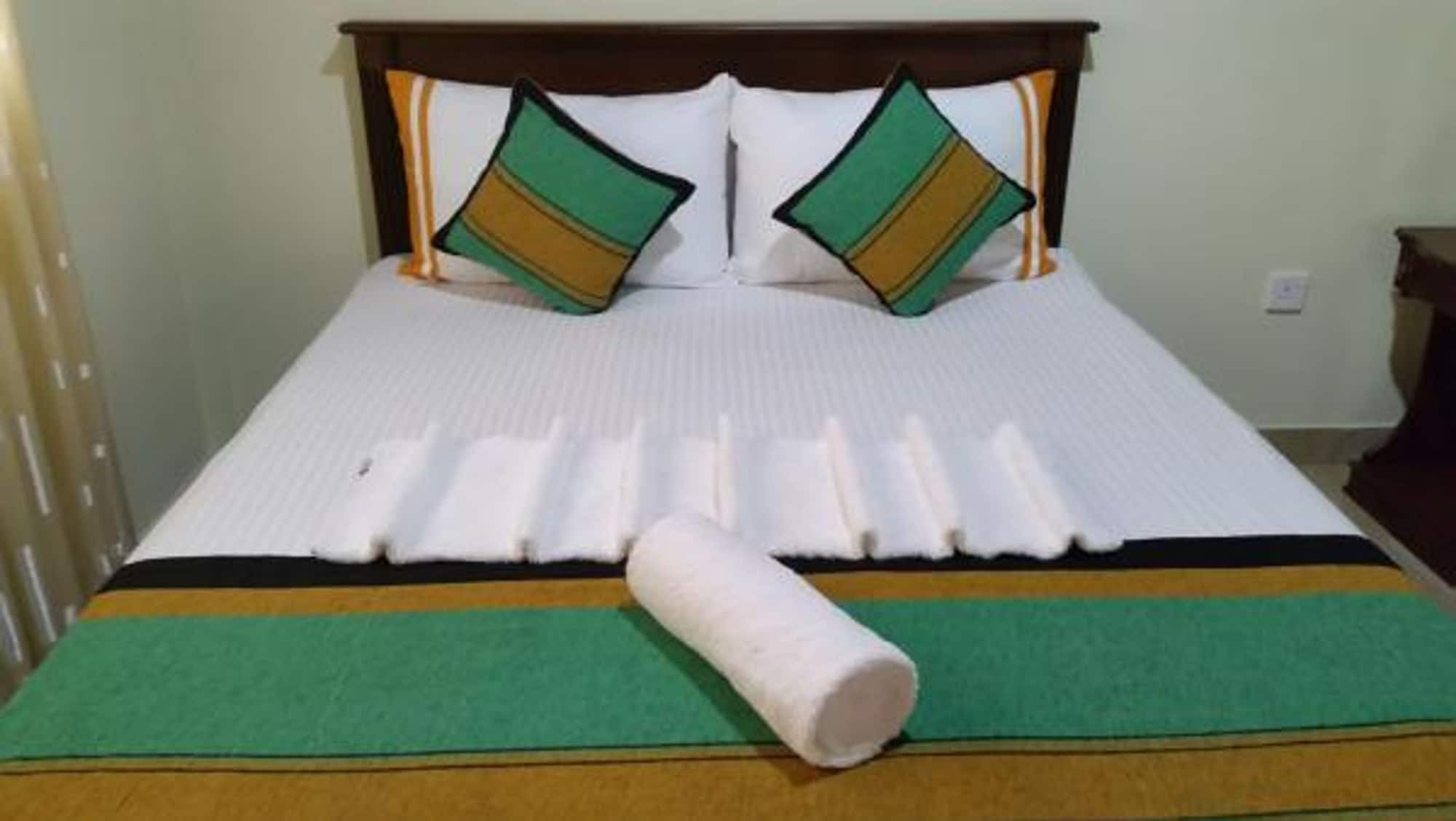 Sanasuma Rest Hotel Anuradhapura Exterior photo